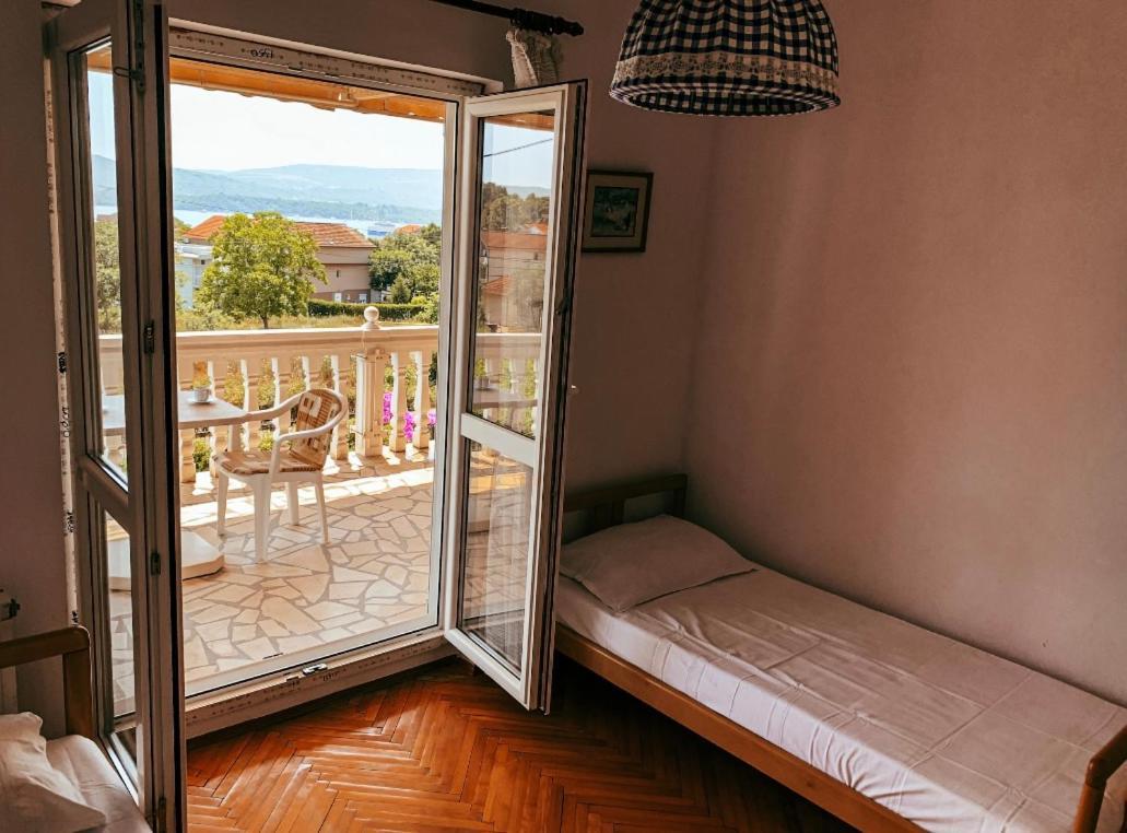 Peaceful, Cosy Tivat Guesthouse Екстериор снимка