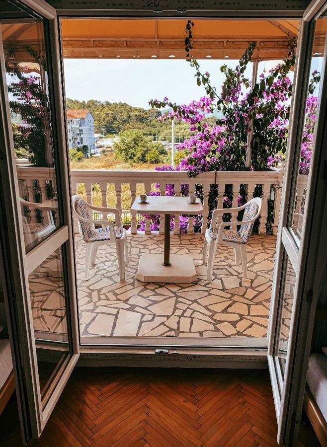 Peaceful, Cosy Tivat Guesthouse Екстериор снимка